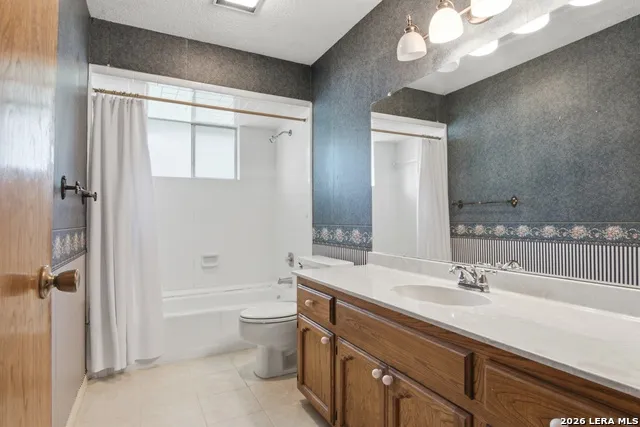 202 Azalea Trl Boerne, TX 78006