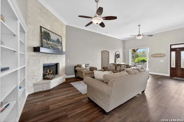 123 GROSBEAK DR Spring Branch, TX 78070