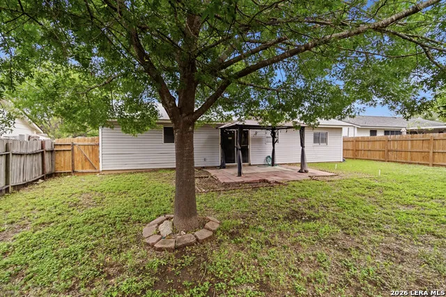 7619 PIPERS SWAN ST San Antonio, TX 78251