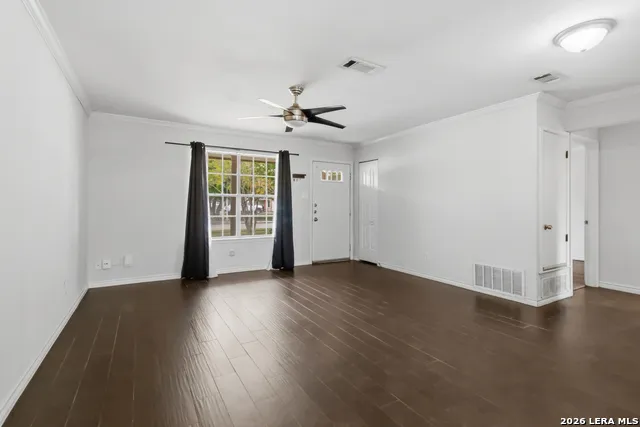 7619 PIPERS SWAN ST San Antonio, TX 78251