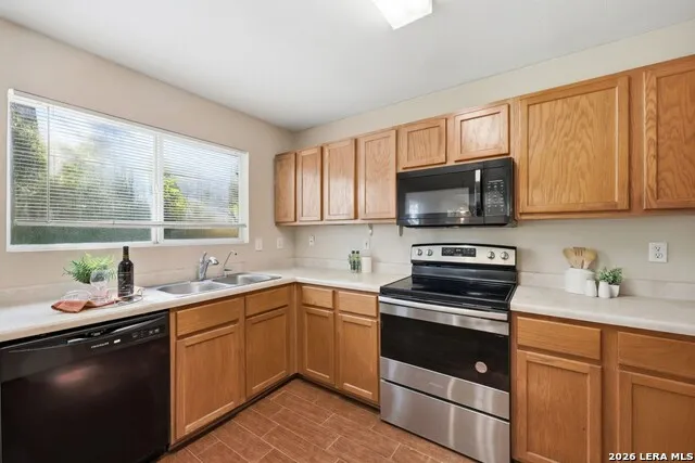 6114 ROLLING FOREST DR San Antonio, TX 78250