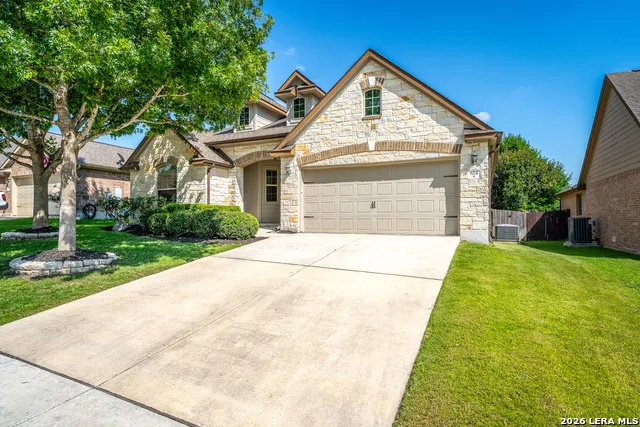 824 Water Oak Schertz, TX 78154