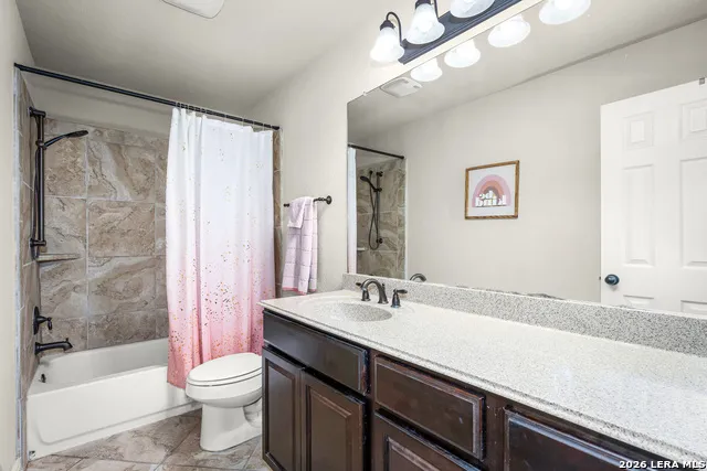 824 Water Oak Schertz, TX 78154