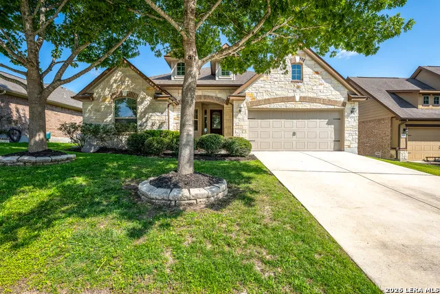 824 Water Oak Schertz, TX 78154