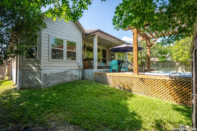 824 Water Oak Schertz, TX 78154