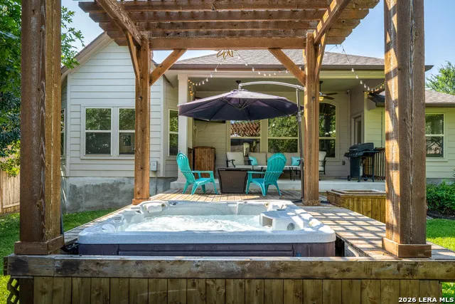 824 Water Oak Schertz, TX 78154