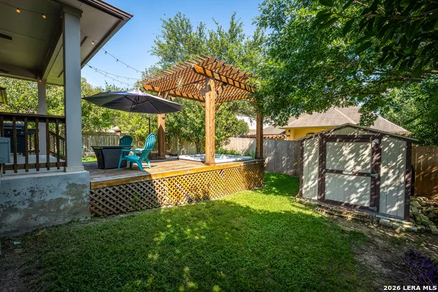 824 Water Oak Schertz, TX 78154