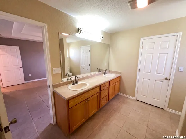 1014 Avenue I Poteet, TX 78065