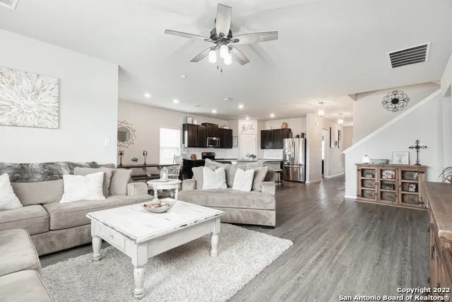 5862 HOPPER CT New Braunfels, TX 78132