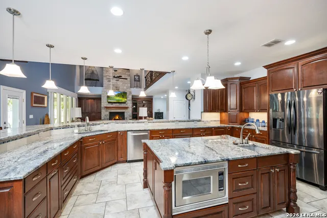 613 SAXET TRL Spring Branch, TX 78070