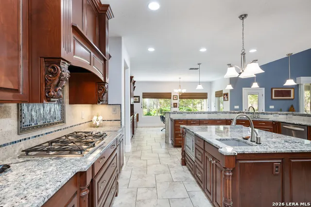 613 SAXET TRL Spring Branch, TX 78070