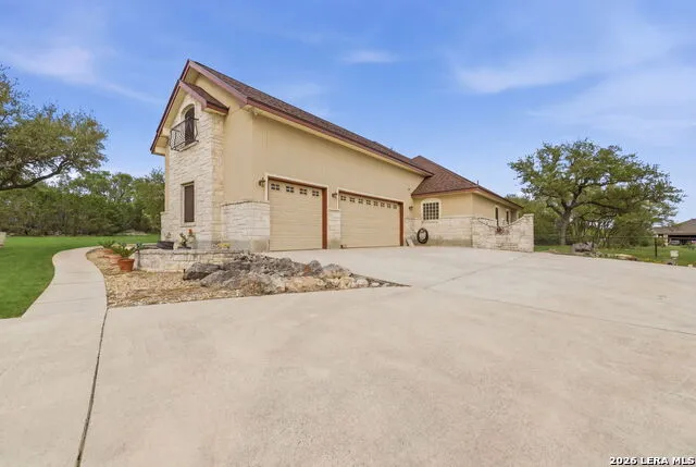 30512 Saddleridge Dr. Bulverde, TX 78163