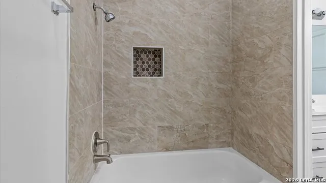 14614 HIGHLAND RDG San Antonio, TX 78233