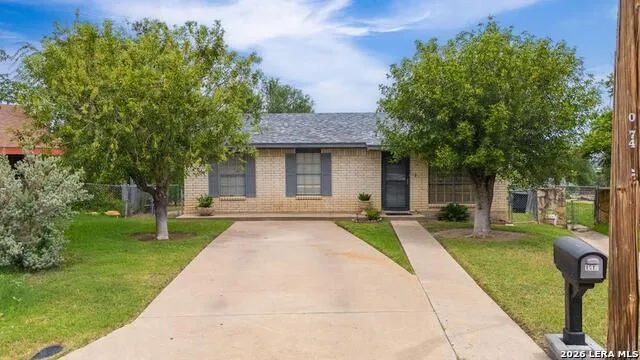 1010 Larisa Circle Eagle Pass, TX 78852