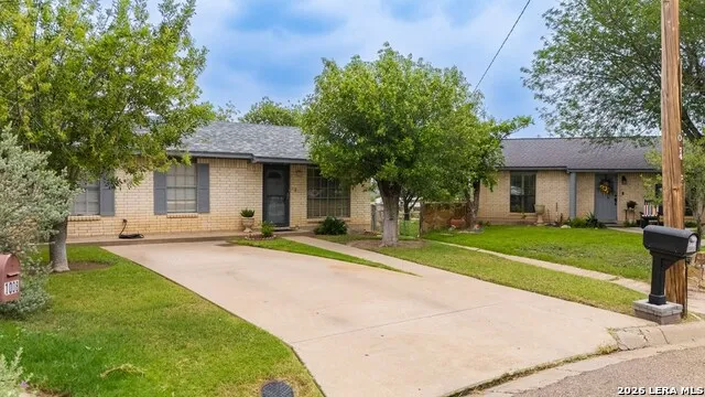 1010 Larisa Circle Eagle Pass, TX 78852