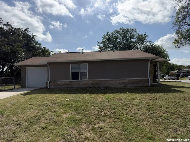 4919 WAYCROSS LN San Antonio, TX 78220