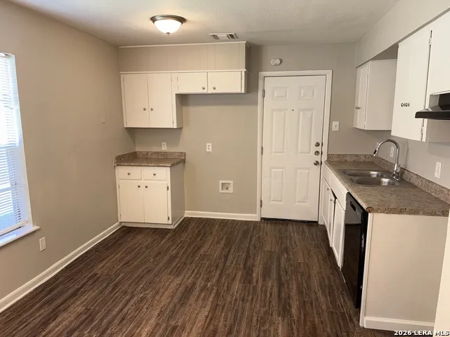 4919 WAYCROSS LN San Antonio, TX 78220