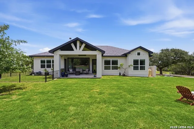 212 HIGH POINT CIR Spring Branch, TX 78070