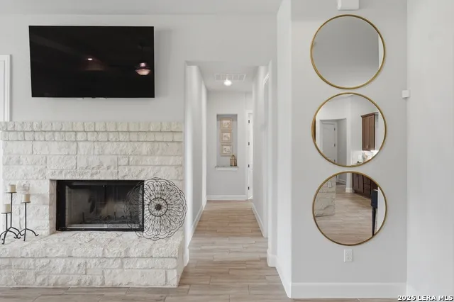 212 HIGH POINT CIR Spring Branch, TX 78070