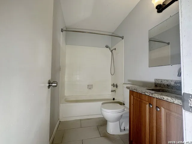 2611 Lakehaven San Antonio, TX 78222
