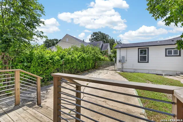 747 BAILEY AVE San Antonio, TX 78210