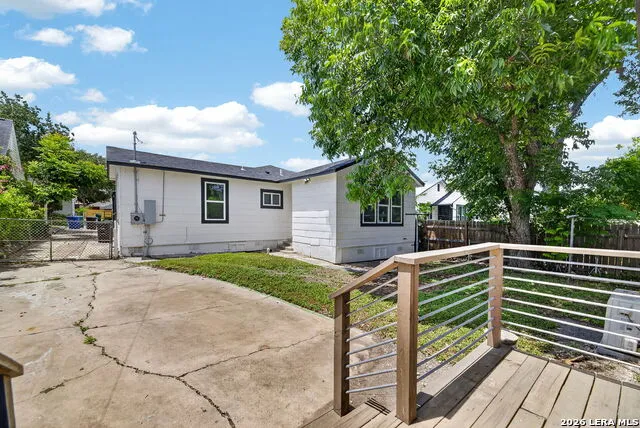 747 BAILEY AVE San Antonio, TX 78210