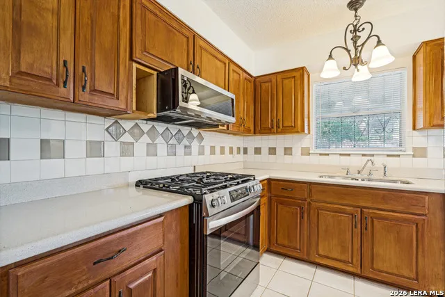 203 Eastover San Antonio, TX 78220