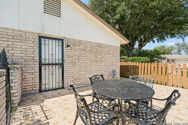 203 Eastover San Antonio, TX 78220