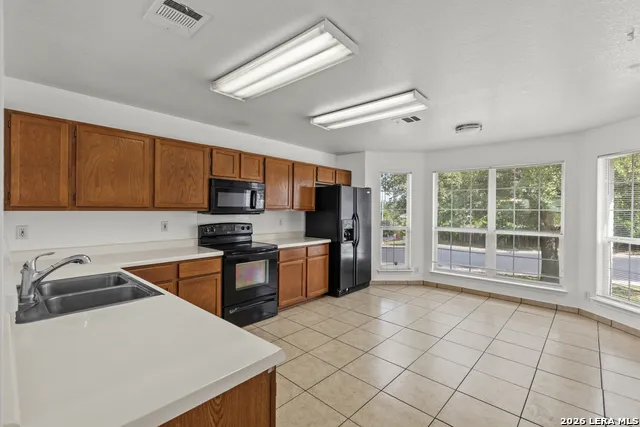 10710 Diamond Rock San Antonio, TX 78251