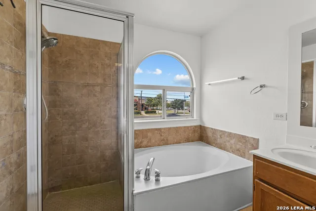 10710 Diamond Rock San Antonio, TX 78251