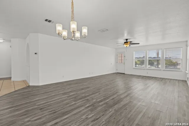 10710 Diamond Rock San Antonio, TX 78251