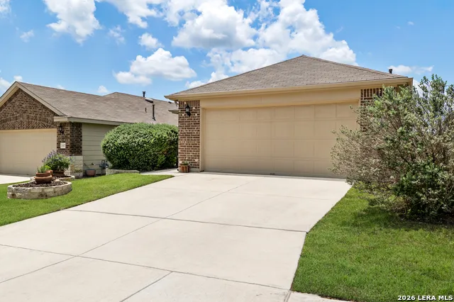 3311 BLOSSOM ROW San Antonio, TX 78253