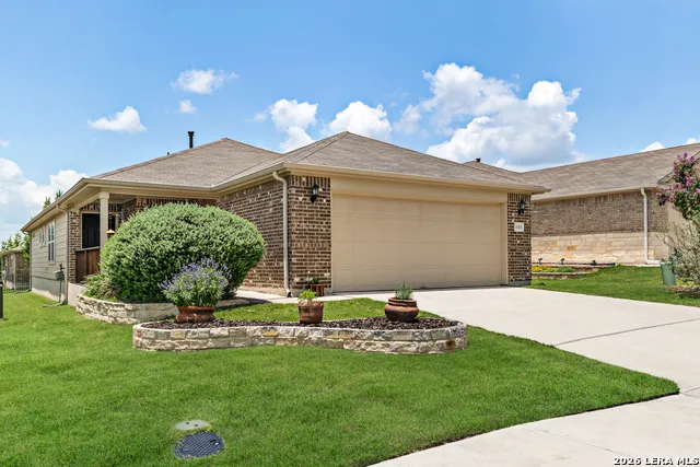 3311 BLOSSOM ROW San Antonio, TX 78253