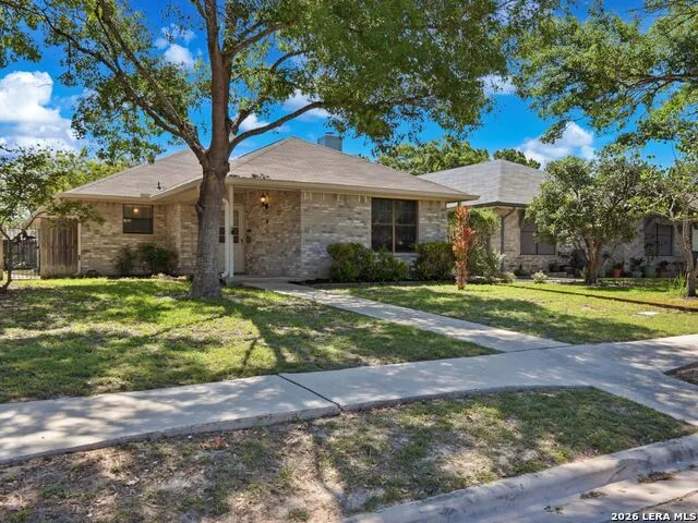 526 Riverside Dr New Braunfels, TX 78130