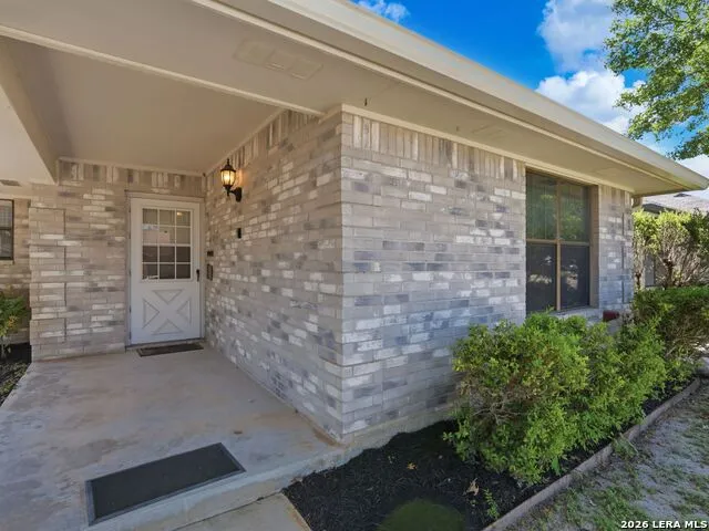 526 Riverside Dr New Braunfels, TX 78130