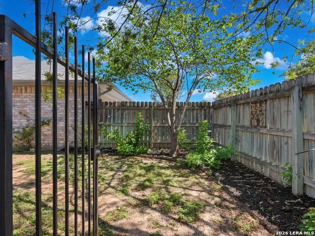 526 Riverside Dr New Braunfels, TX 78130