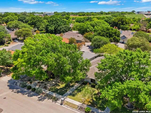 526 Riverside Dr New Braunfels, TX 78130