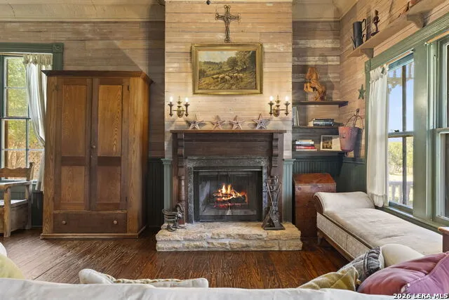 112 N. River Bend Road Comfort, TX 78013
