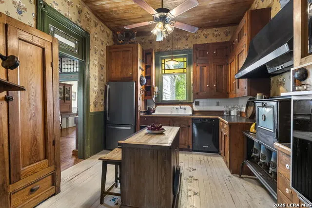 112 N. River Bend Road Comfort, TX 78013