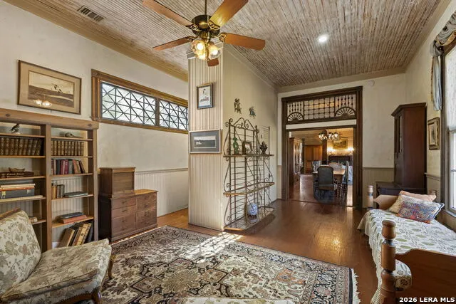 112 N. River Bend Road Comfort, TX 78013