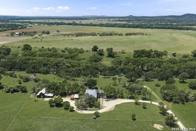 112 N. River Bend Road Comfort, TX 78013