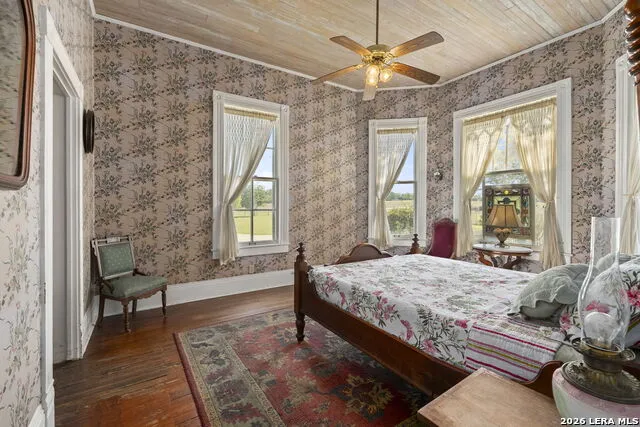 112 N. River Bend Road Comfort, TX 78013