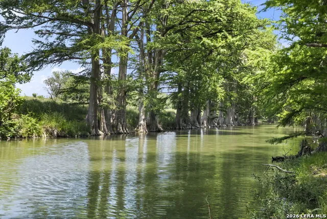 112 N. River Bend Road Comfort, TX 78013