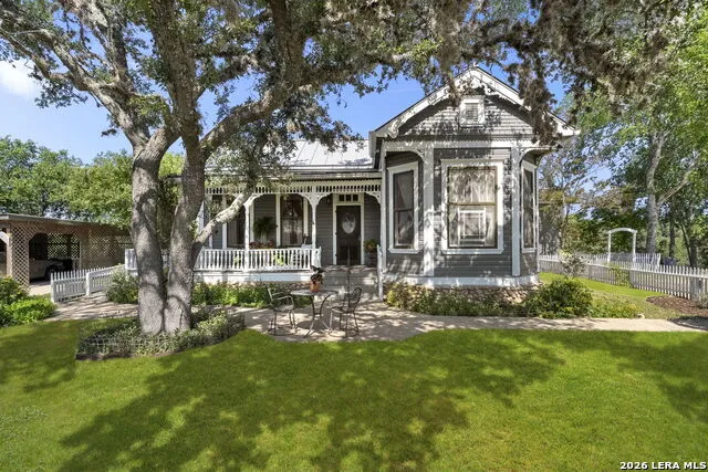 112 N. River Bend Road Comfort, TX 78013