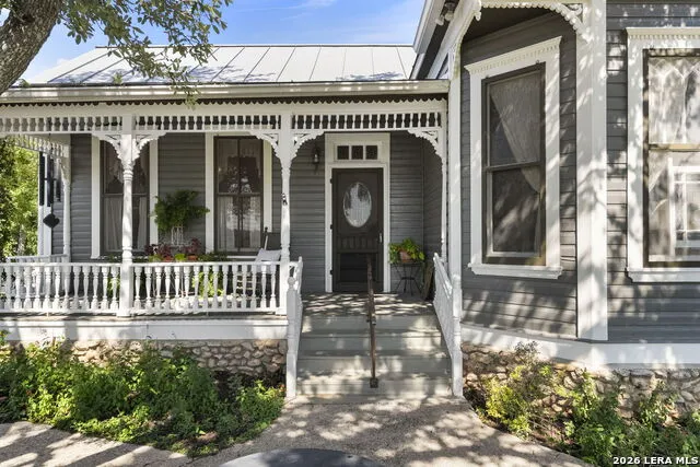 112 N. River Bend Road Comfort, TX 78013