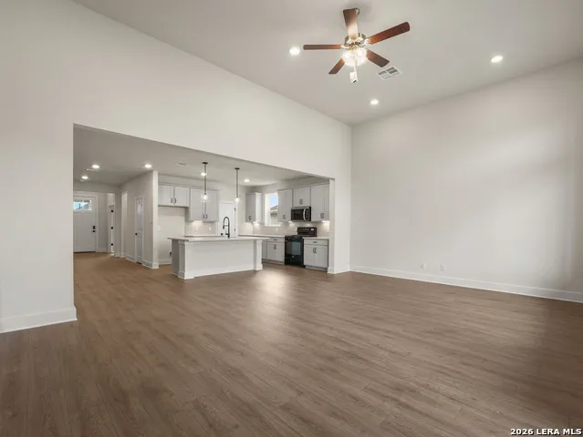 4186 Garden Path Schertz, TX 78124