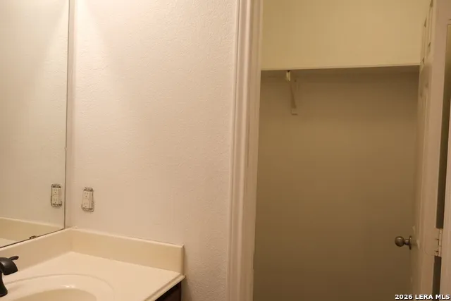 11725 LUCKEY VIS San Antonio, TX 78252