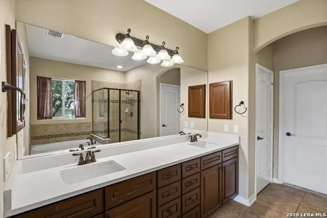 28130 George Obrien San Antonio, TX 78260