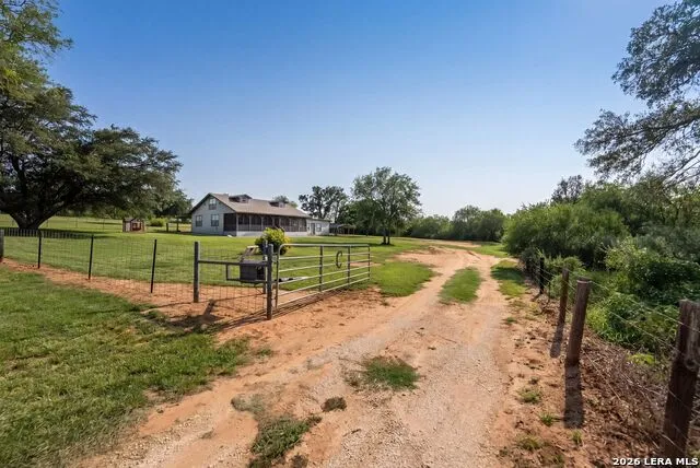 8857 Stuart Rd #3 San Antonio, TX 78263