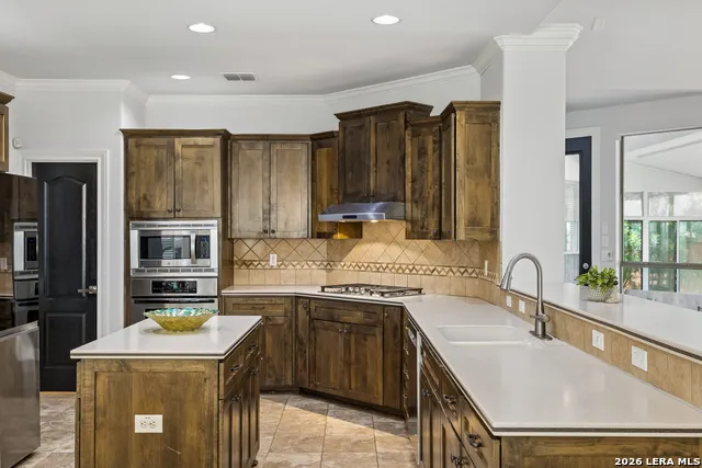 13326 WIND RDG Helotes, TX 78023